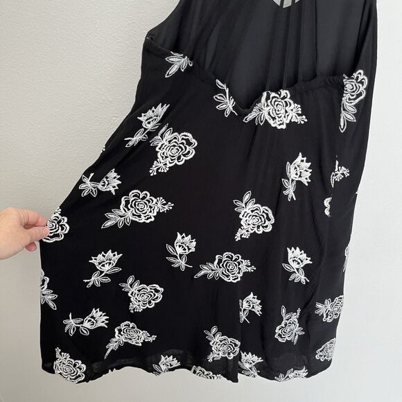 Sequin Hearts | Black & White Floral Embroidered Dress Strapped Back Small - Picture 5 of 8